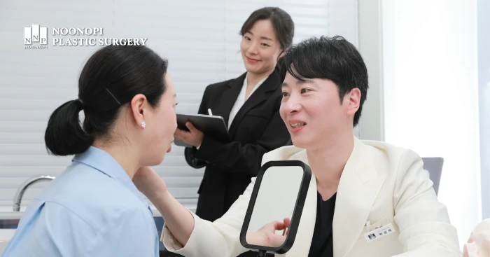 눈높이성형외과의 눈수술 상담 모습